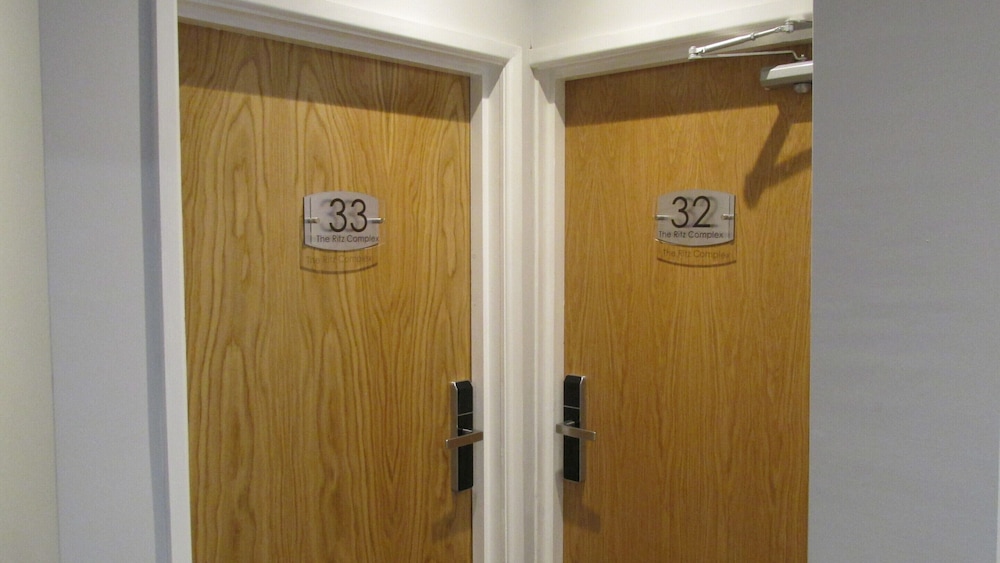 Rooms at The Ritz Complex — Kettering — photo 5