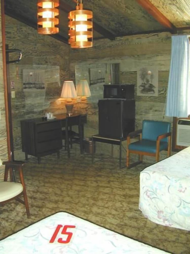Woodland Motor Lodge - photo 14