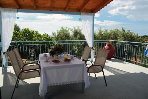 Hidden Paradise - carbon neutral hotel in Koroni