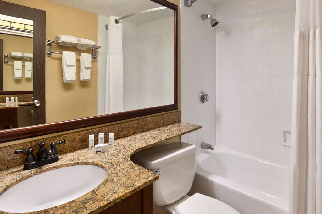 Ramada Plaza by Wyndham Portland - photo 33