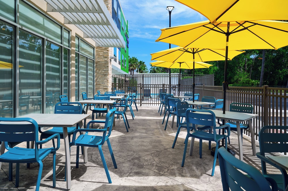 Holiday Inn Express & Suites Brunswick by IHG - photo 17