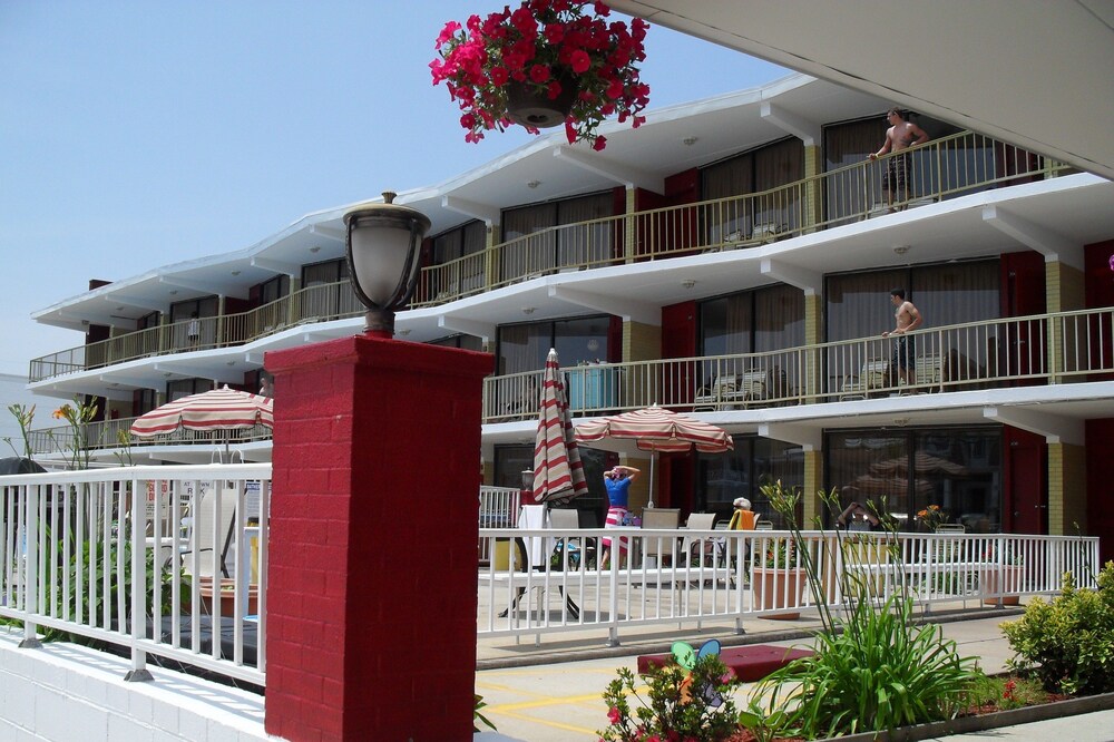 The Carideon Motel - photo 27