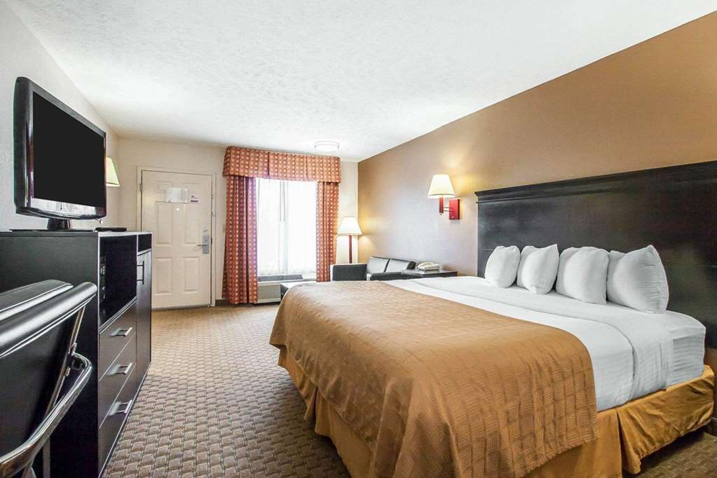 Quality Inn Savannah South - photo 8