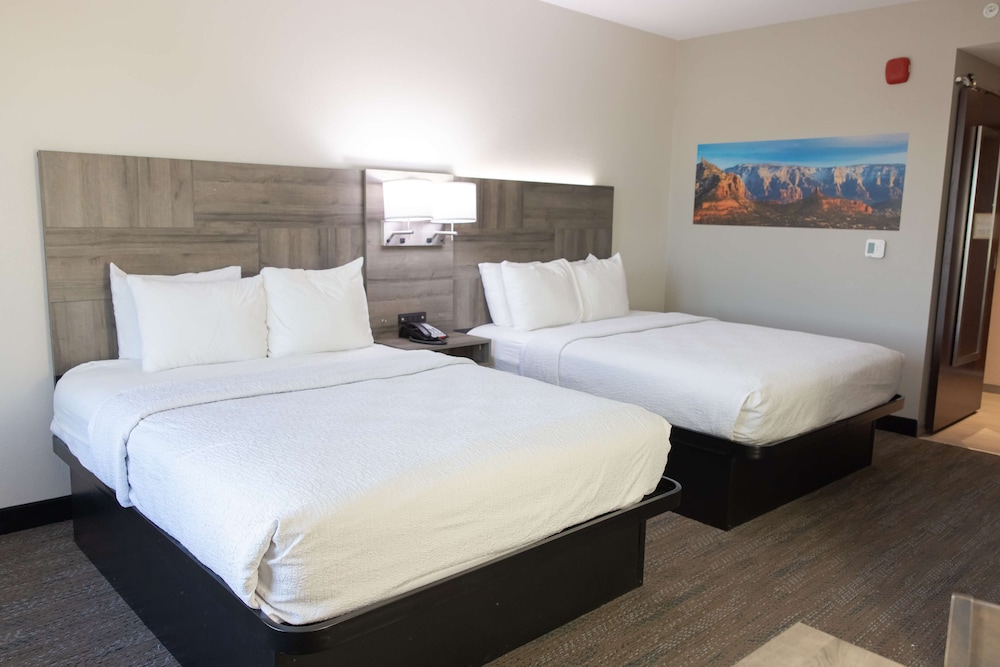 Best Western Plus Executive Residency Phoenix North Happy Valley - photo 32