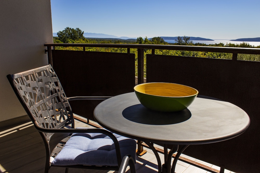 Wabi Sabi Resort & Apartments — hotel in Krk