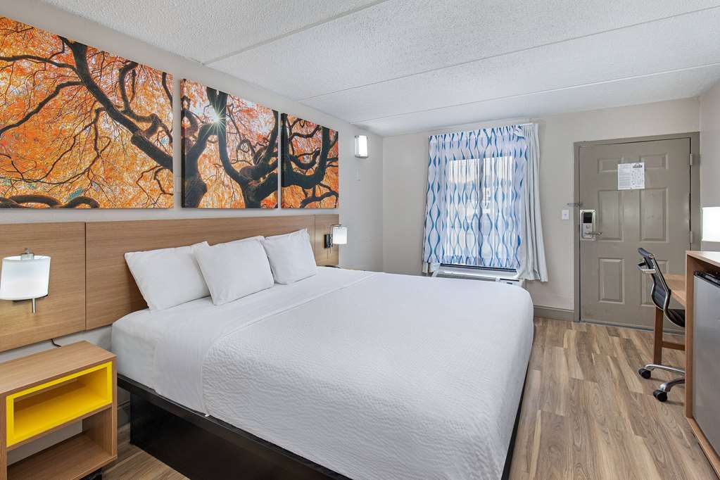 Days Inn By Wyndham Knoxville North - photo 22
