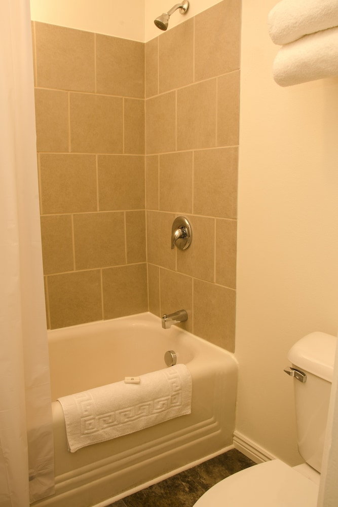 Cattlemen Motel - photo 19