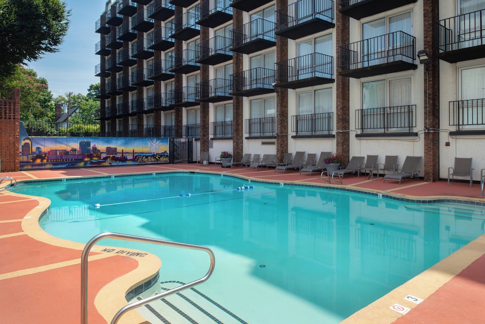 Hawthorne Inn and Conference Center - photo 19