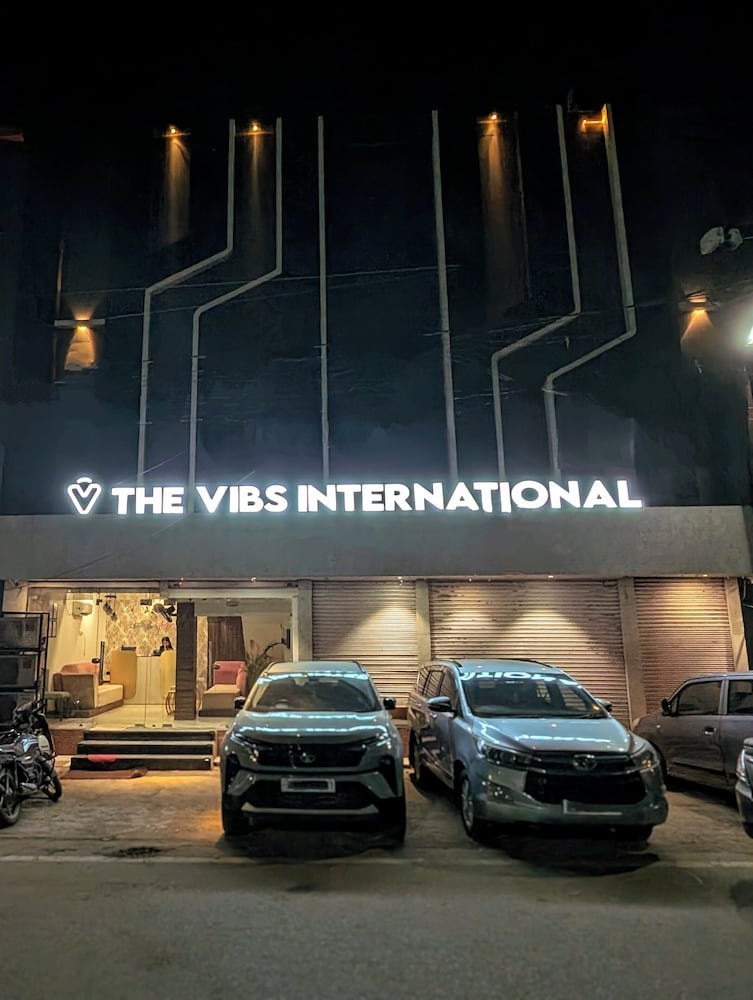 The Vibs International — Damoh