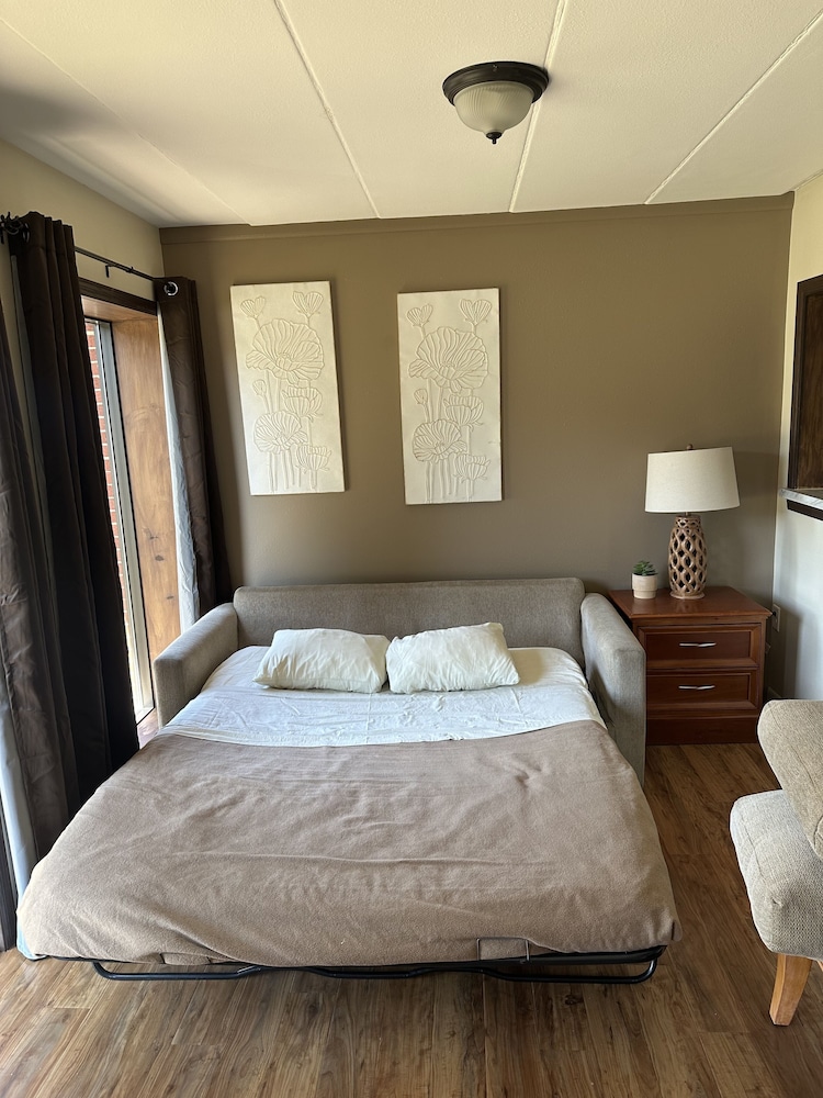 All Star Inn & Suites - photo 260