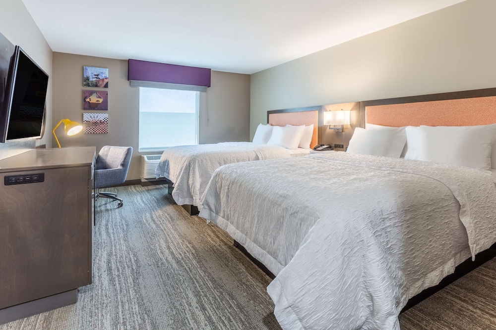 Hampton Inn and Suites Guymon - photo 16