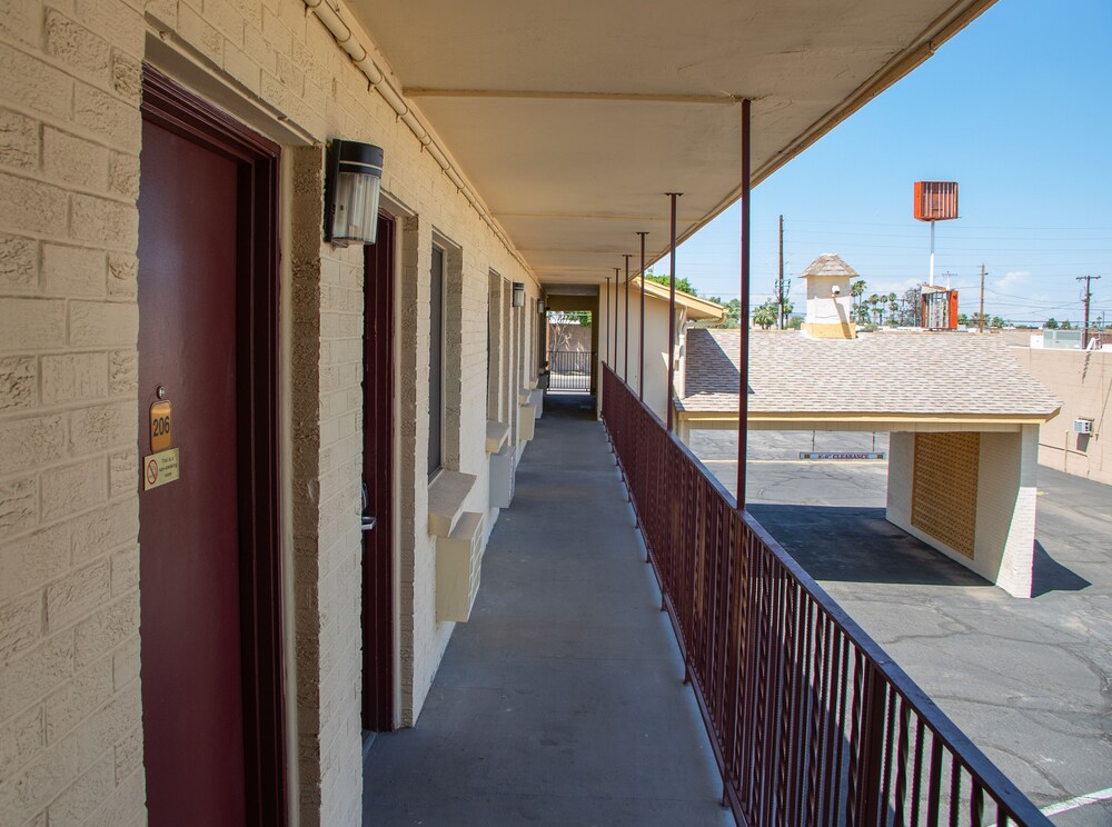 Travel Inn In Phoenix - photo 19