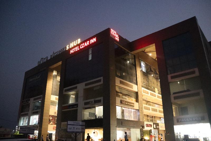 Hotel Czar Inn — Surat — photo 2