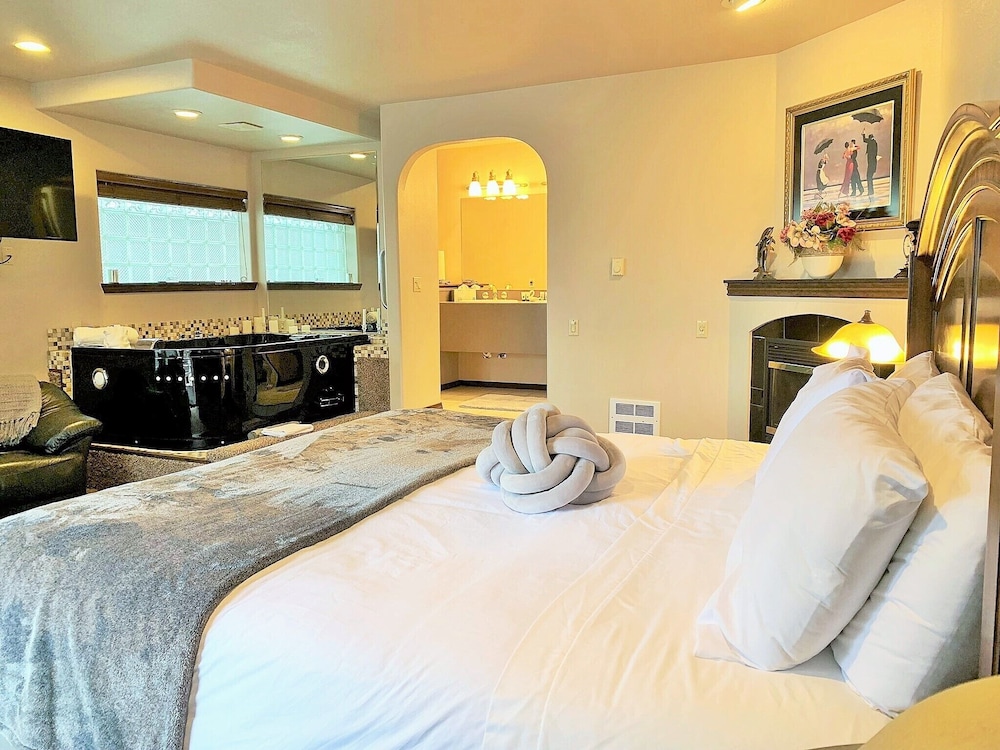 Breakers Boutique Inn - photo 21