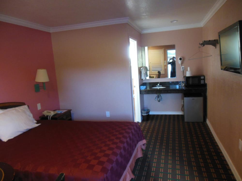 Sealamp Inn - photo 33