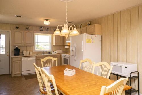 Shorebird by Oak Island Accommodations - photo 4