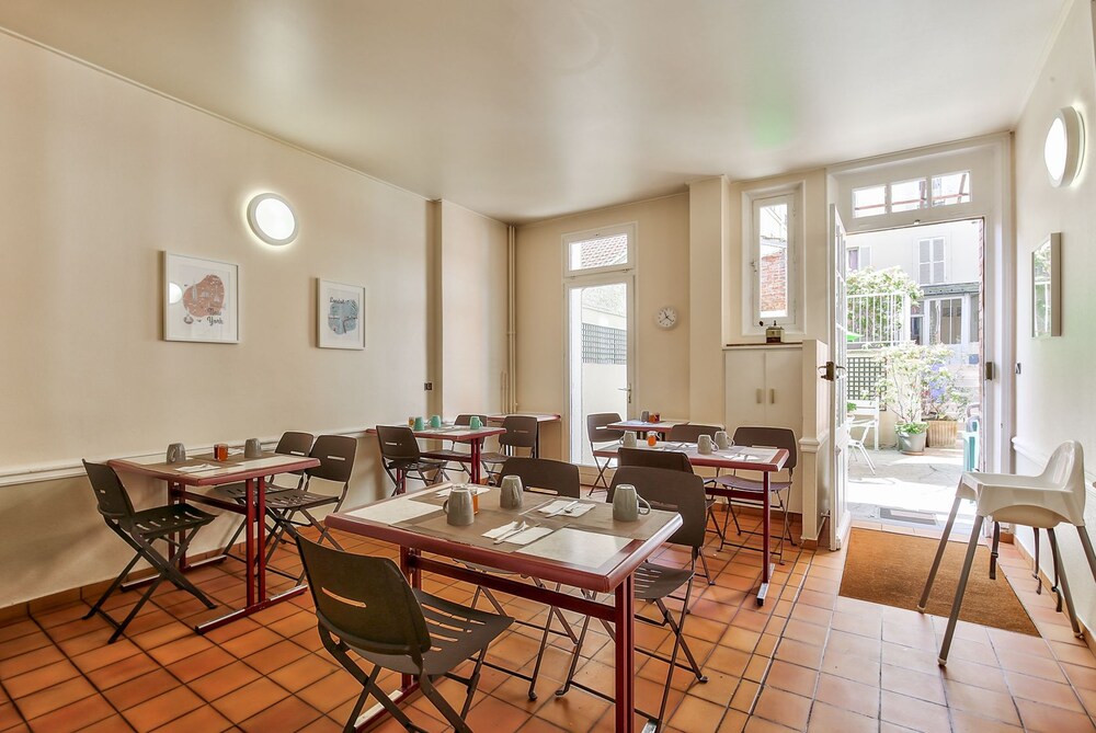 מזון ומשקאות