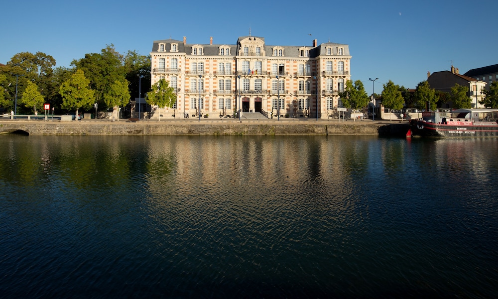 Les Jardins Du Mess — Verdun