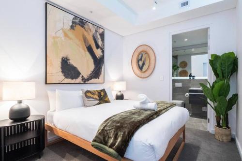 Modern Escape at The Rubik & Rooftop Pool AC