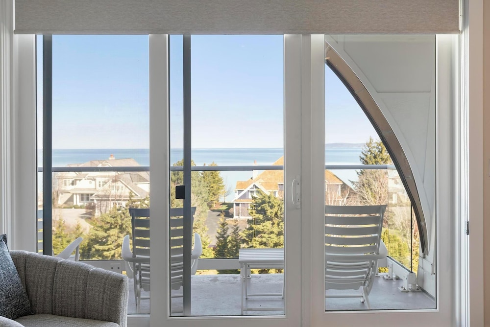 Village Suites Bay Harbor - photo 47