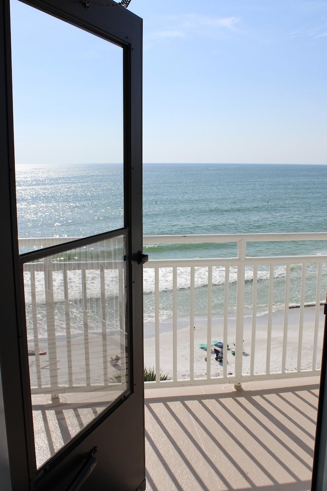 Sunset Chateau 511 - photo 19