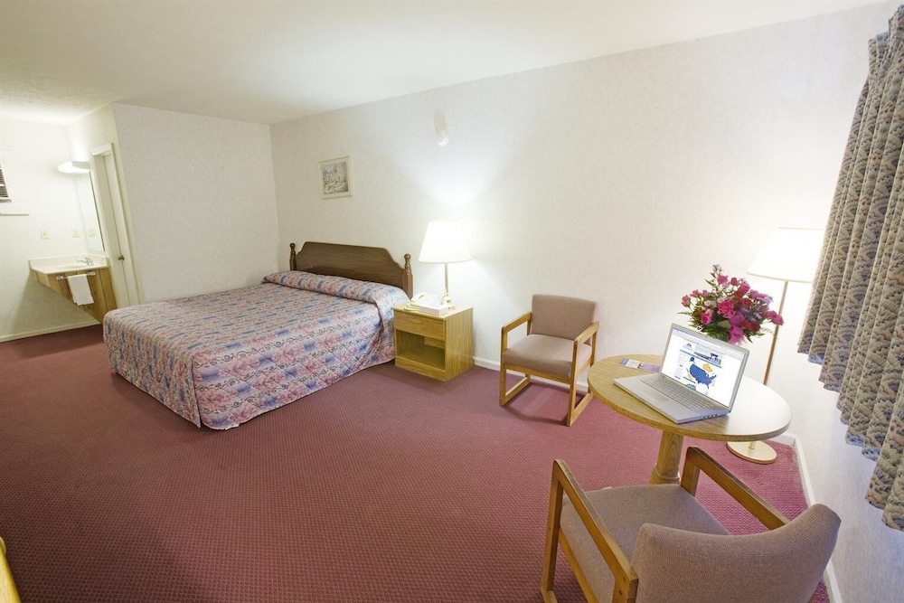 Americas Best Value Inn Jonesville - photo 11