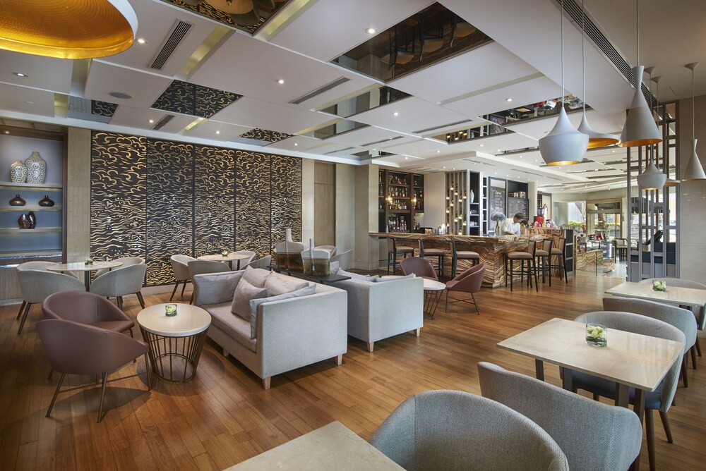 מזון ומשקאות