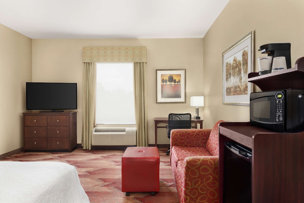 Hampton Inn Sulphur Springs - photo 19