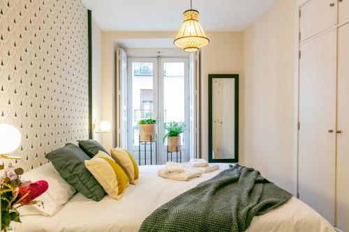 Luxury Belmont Puerta del Sol — 4-Star Luxury Hotel in Madrid, Spain
