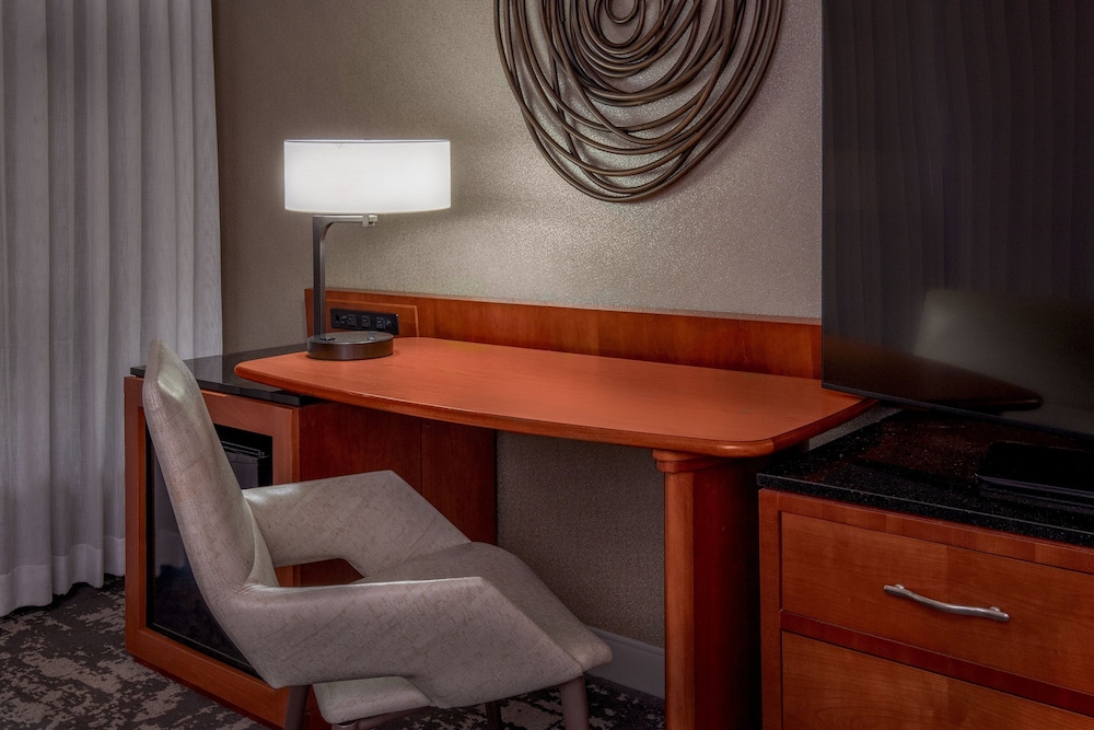 Marriott Park Ridge - photo 15