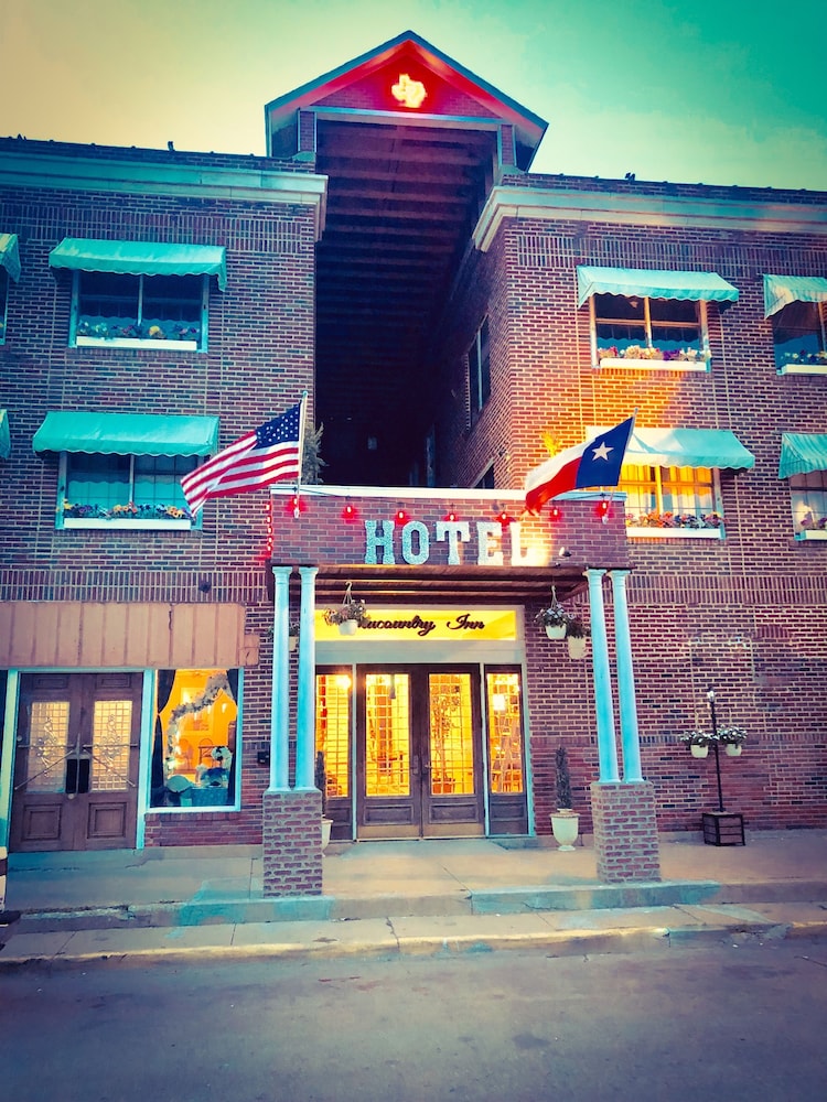 Trucountry Inn in Brady, United States