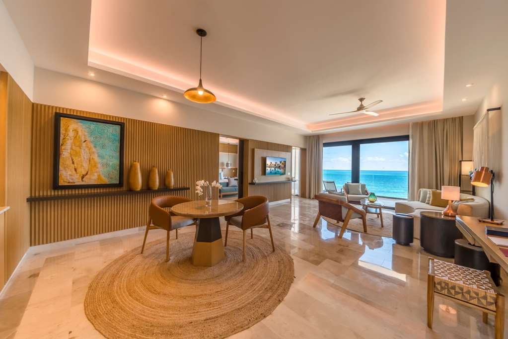 Haven Riviera Cancun SCL BEDROOM LIVING