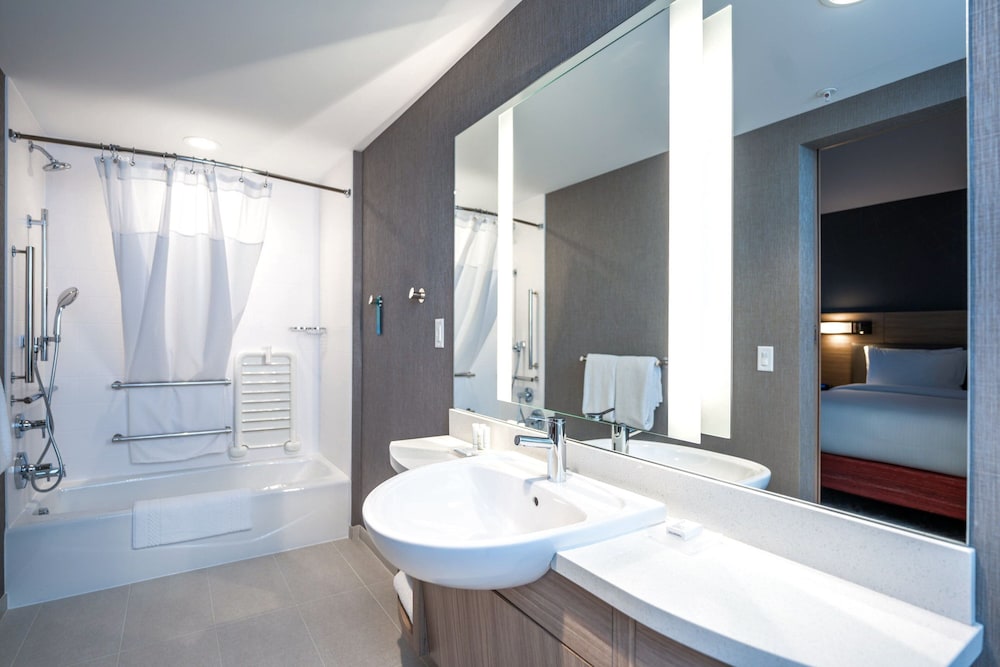 SpringHill Suites by Marriott Kenosha - photo 14