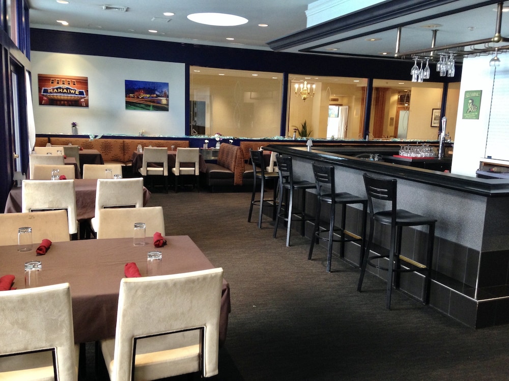 Holiday Inn & Suites Pittsfield Berkshires by IHG - photo 32