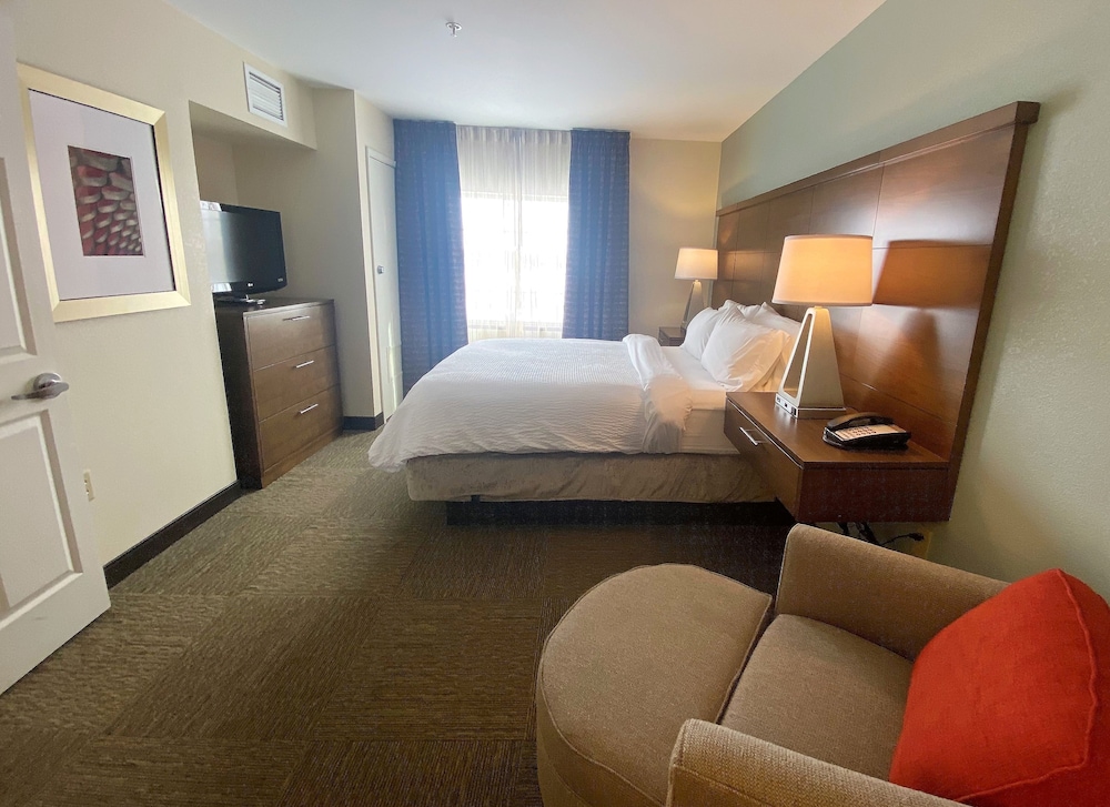 Staybridge Suites Great Falls by IHG - photo 8