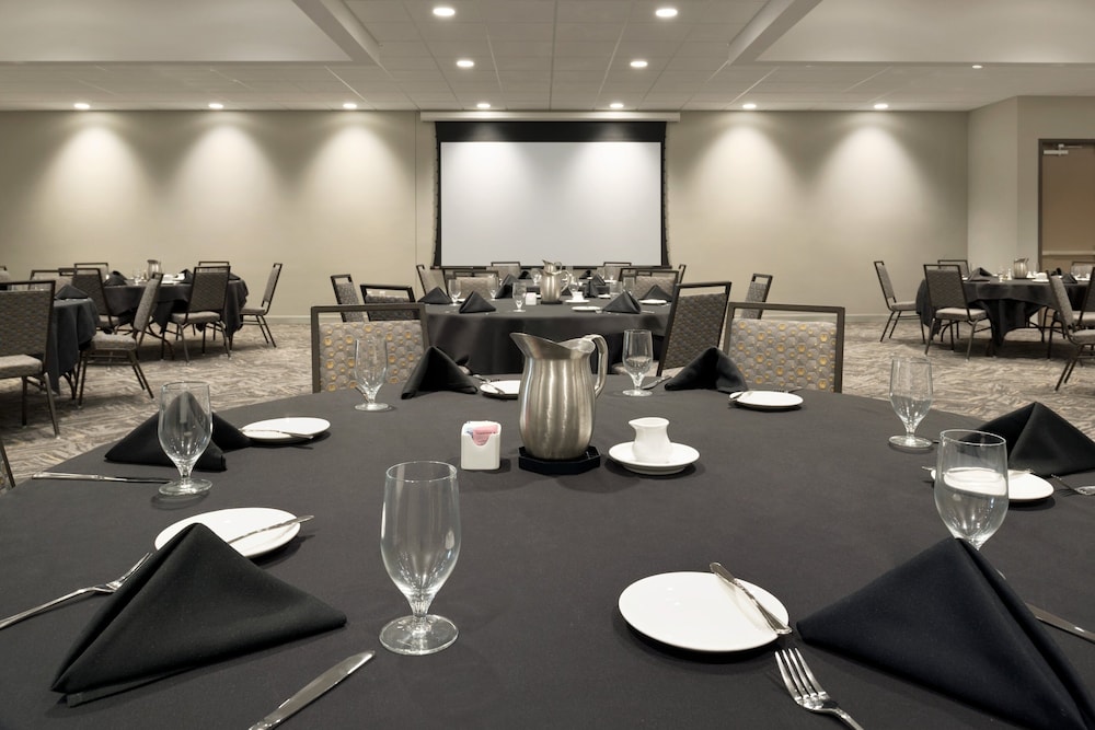 Holiday Inn Bloomington Normal by IHG - photo 25