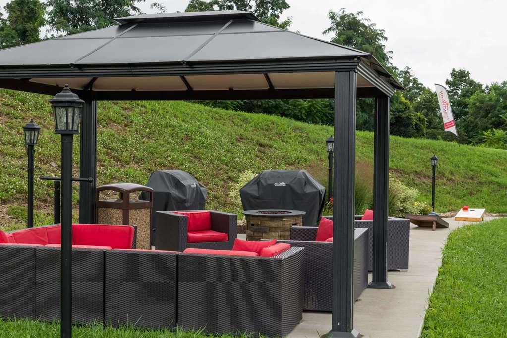 Hawthorn Suites by Wyndham Wheeling at the Highlands - photo 19