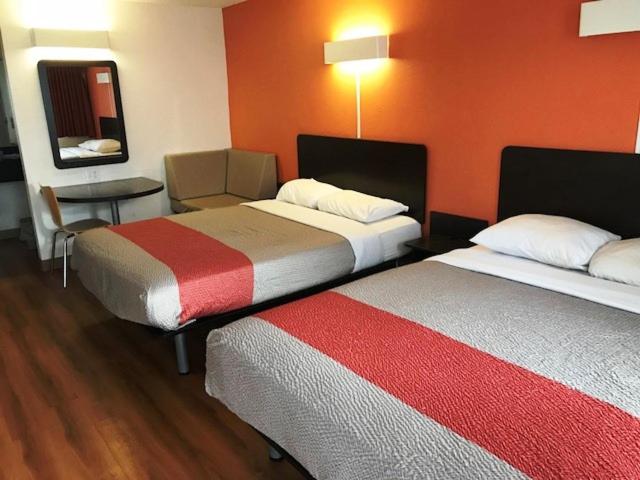 Motel 6 Indianapolis IN South - photo 8
