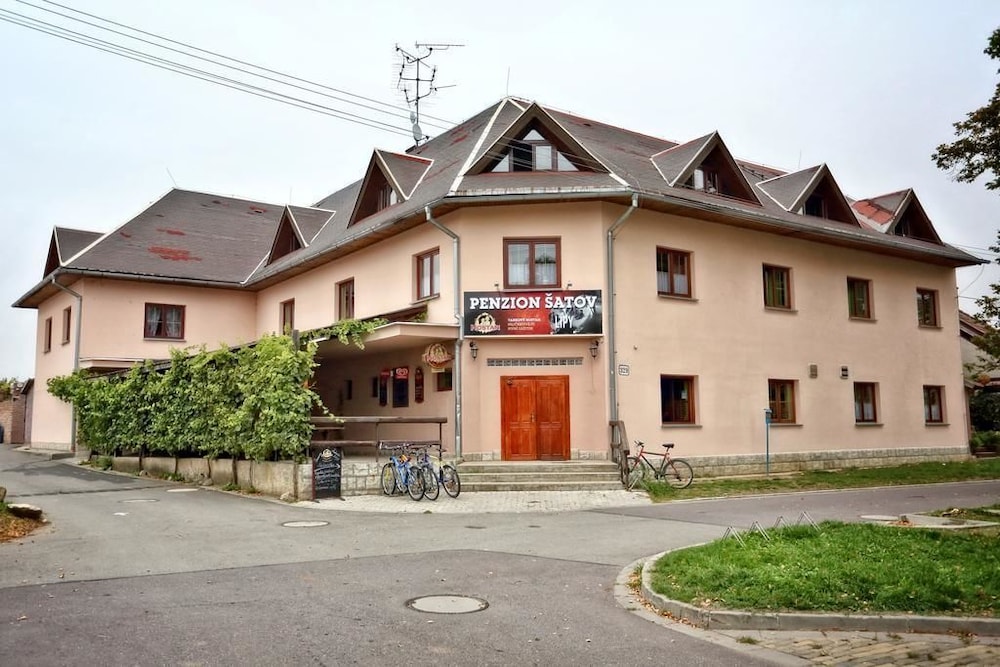Penzion Šatovské Lípy — hotel in Satov
