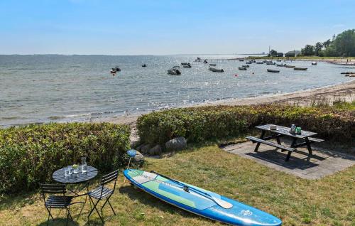 2 Bedroom Beach Front Home In Rønde — 4-Star Luxury Hotel in Ronde, Denmark