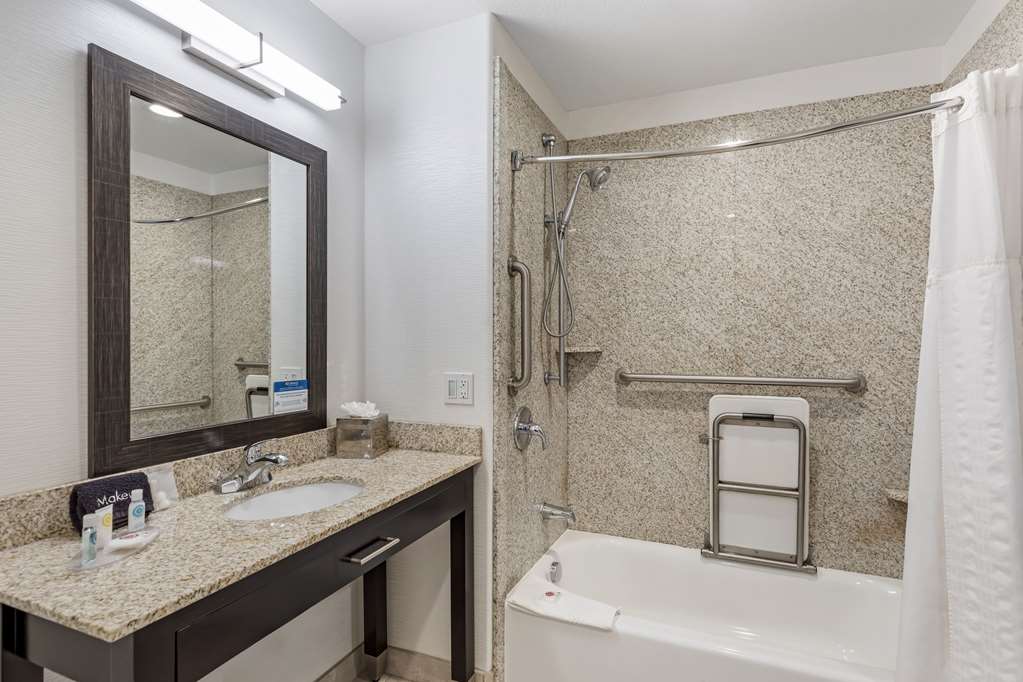 Comfort Inn & Suites Brighton Denver NE Medical Center - photo 9