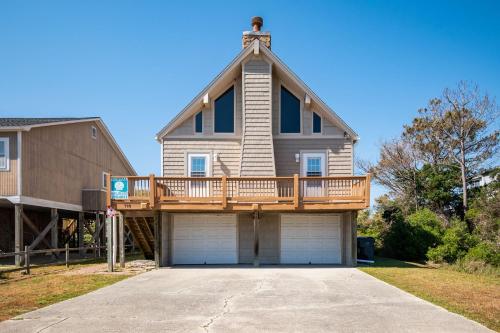 Salty Dawg by Oak Island Accommodations - featured photo