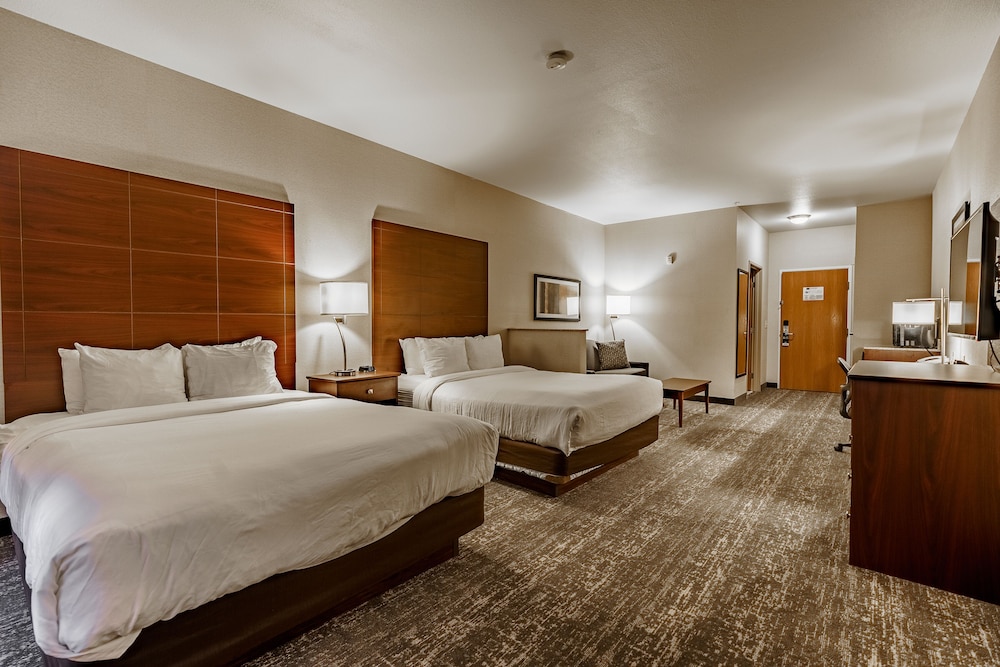 Cobblestone Suites Ripon - photo 5