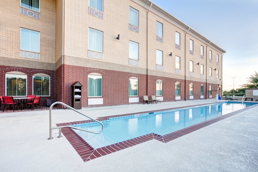 Holiday Inn Express Hotel & Suites Raceland Highway 90 by IHG - photo 22