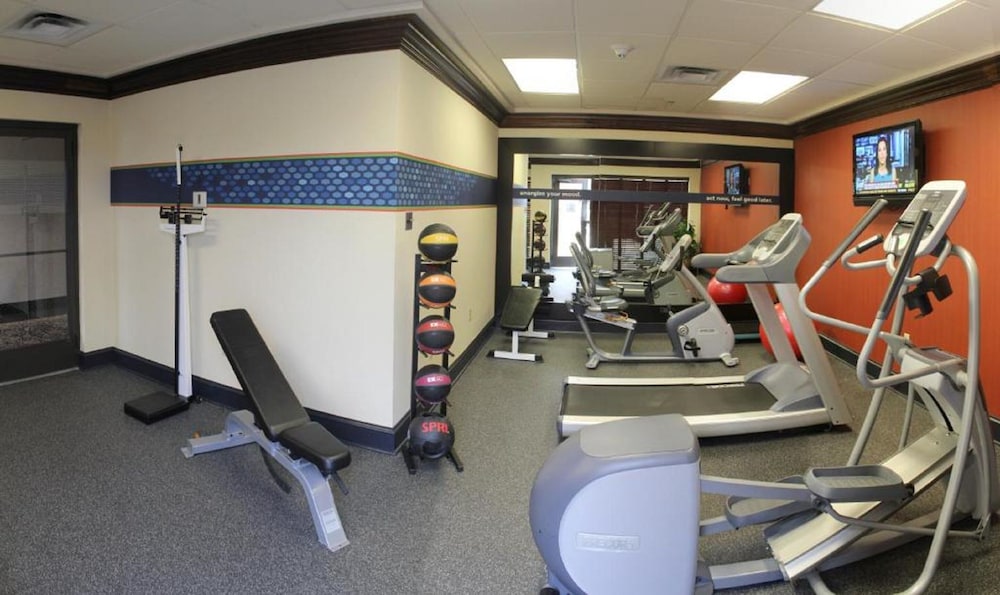 Hampton Inn & Suites Nashville Green Hills - photo 32
