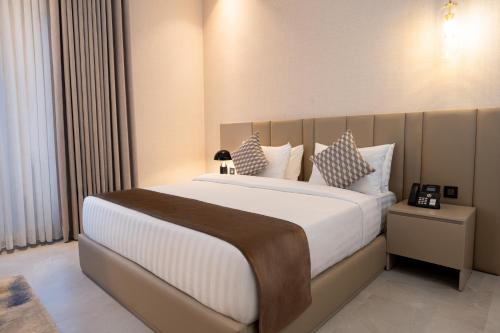 Golden Suites Hotel — Amman