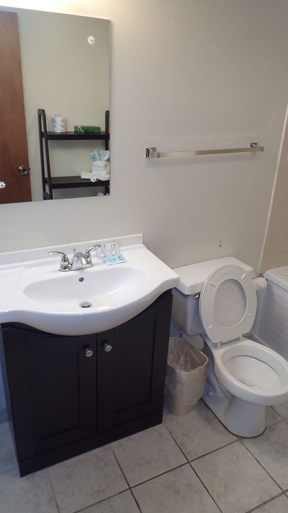 Economy Inn & Suites Gatlinburg - photo 31