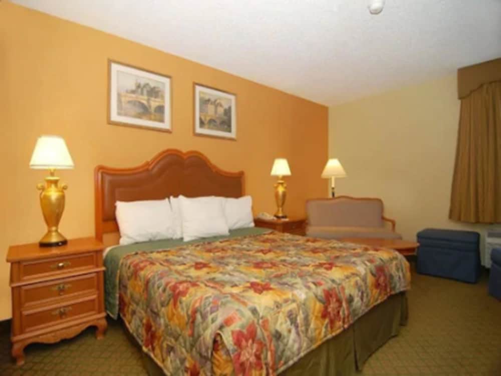 A Victory Inn Tolleson - photo 11