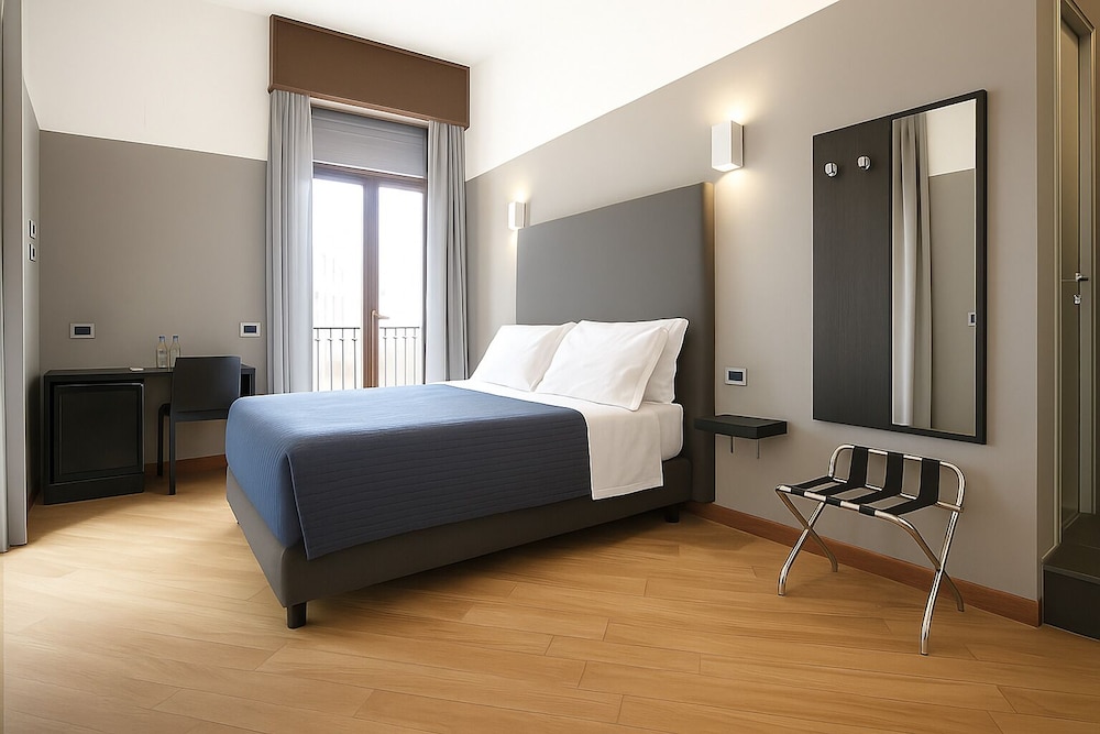 Piazza Carità — 4-Star Luxury Hotel in Naples, Italy