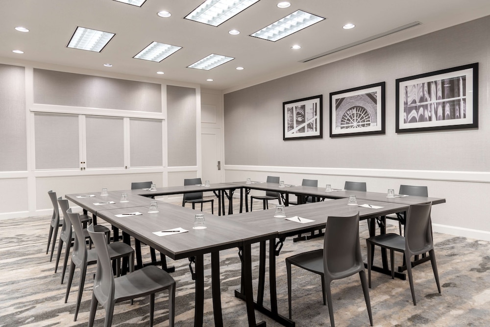 Hilton Alexandria Mark Center - photo 104